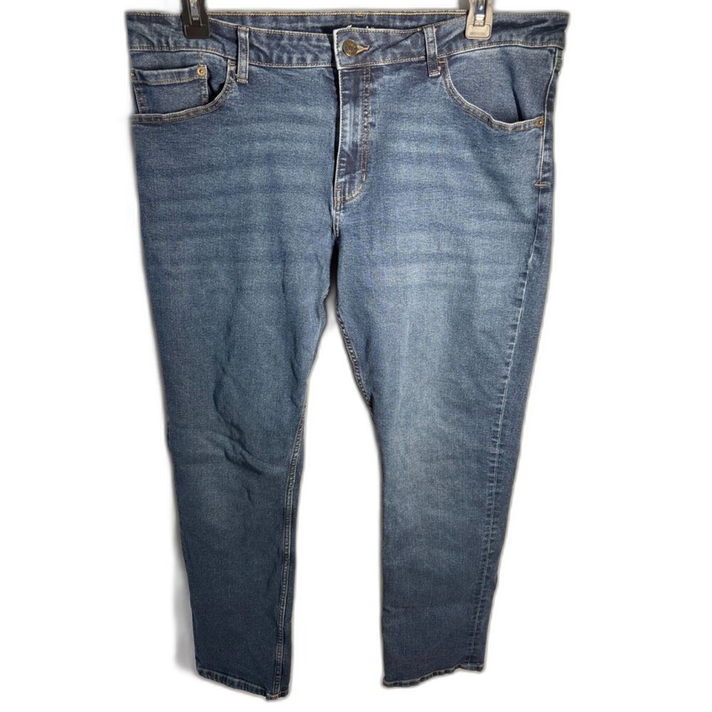 IZOD Men’s Straight Fit Blue Stretch Jeans 40x32 Comfort Denim 5 Pocket